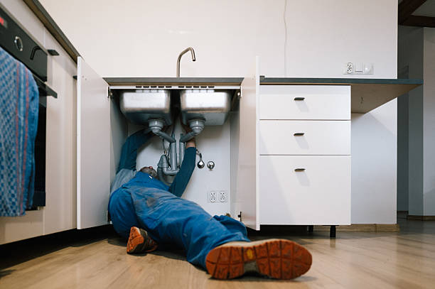 Professional Leak Detection technician working in Poole, KY